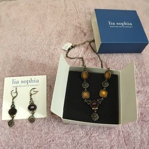 NWT!  Lia Sophia matching necklace & earrings